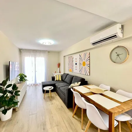 Apartment Great In The Piscis Building, Located In Coast *