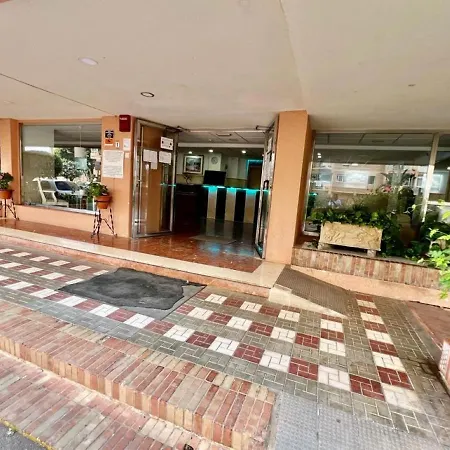 Great In The Piscis Building, Located In Coast Apartment