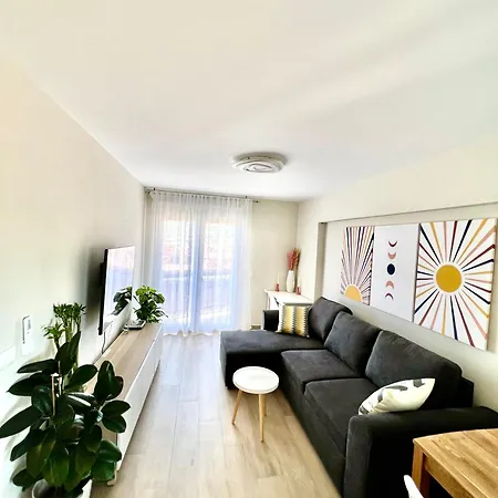 Apartment Great In The Piscis Building, Located In Coast Benalmadena